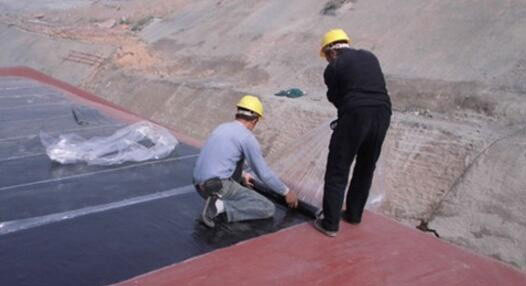 浅谈防水卷材加保护层的作用